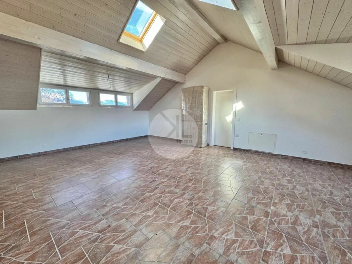 Casa singola in affitto - Foto 4 di 11