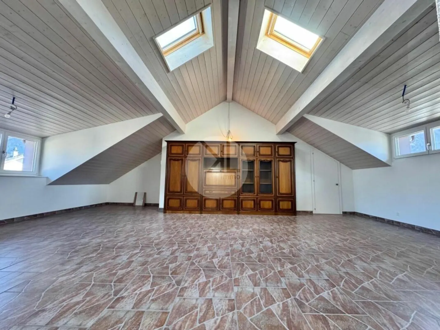 Casa singola in affitto - Foto 5 di 11