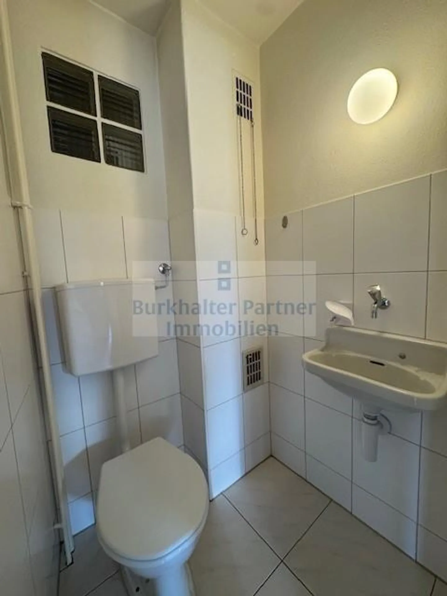 Bright and spacious 3.5-room apartment for rent - Photo 8 of 11