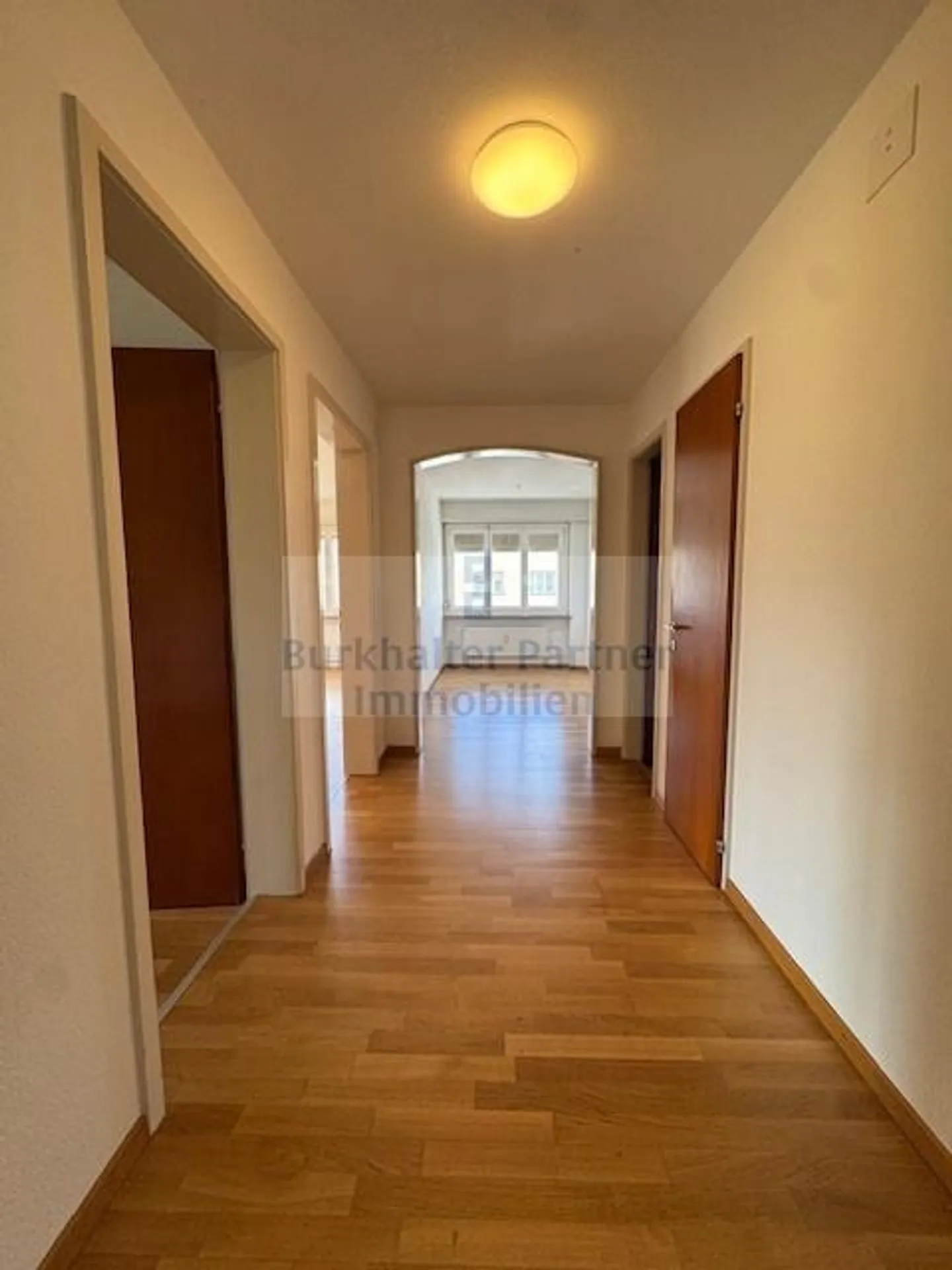 Bright and spacious 3.5-room apartment for rent - Photo 9 of 11