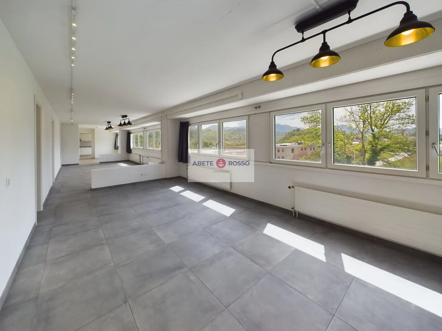 Spazio versatile (per l'immaginazione): dall'ufficio al coworking. - Foto 7 di 13