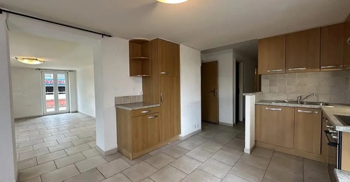 4.5-room apartment on the 1st floor with a terrace - Photo 5 of 11