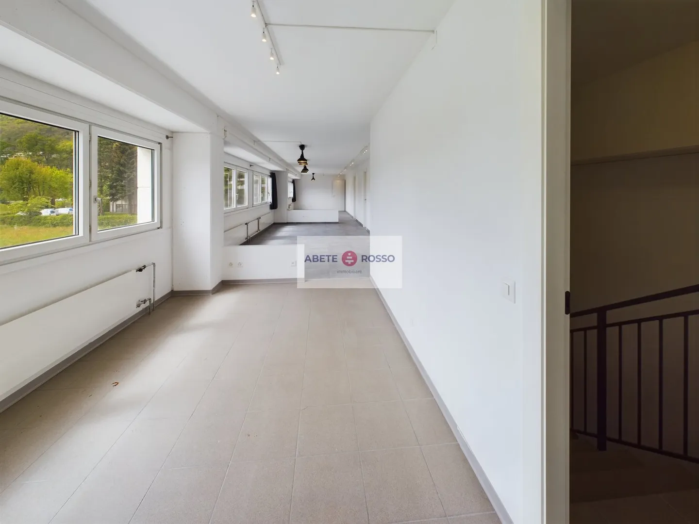 Spazio versatile (per l'immaginazione): dall'ufficio al coworking. - Foto 3 di 13