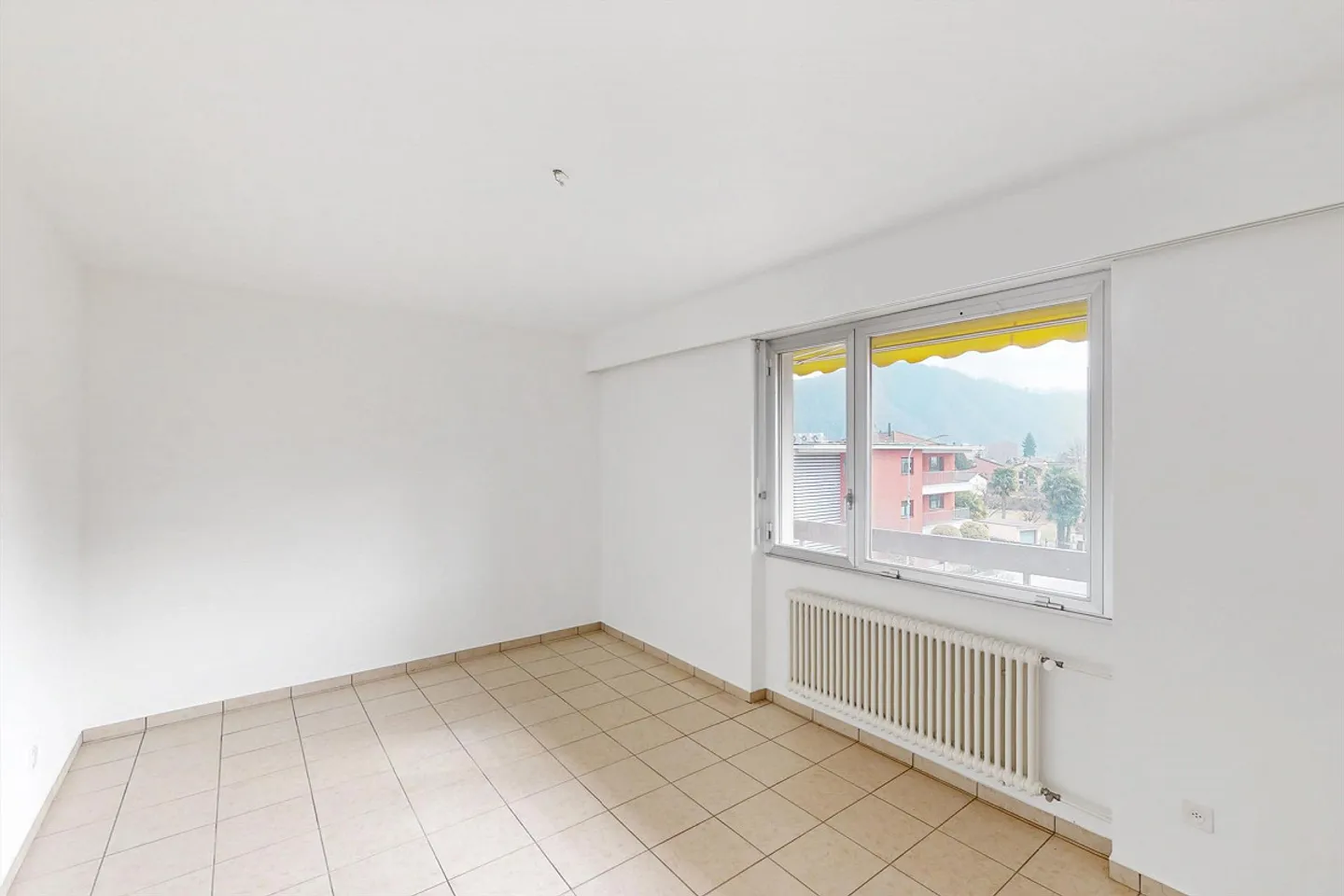 Appartement spacieux et lumineux de 3,5 pièces près du lac - Photo 9 sur 11