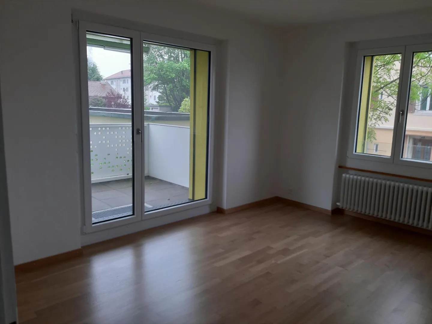 Apartment for rent - Photo 4 of 9