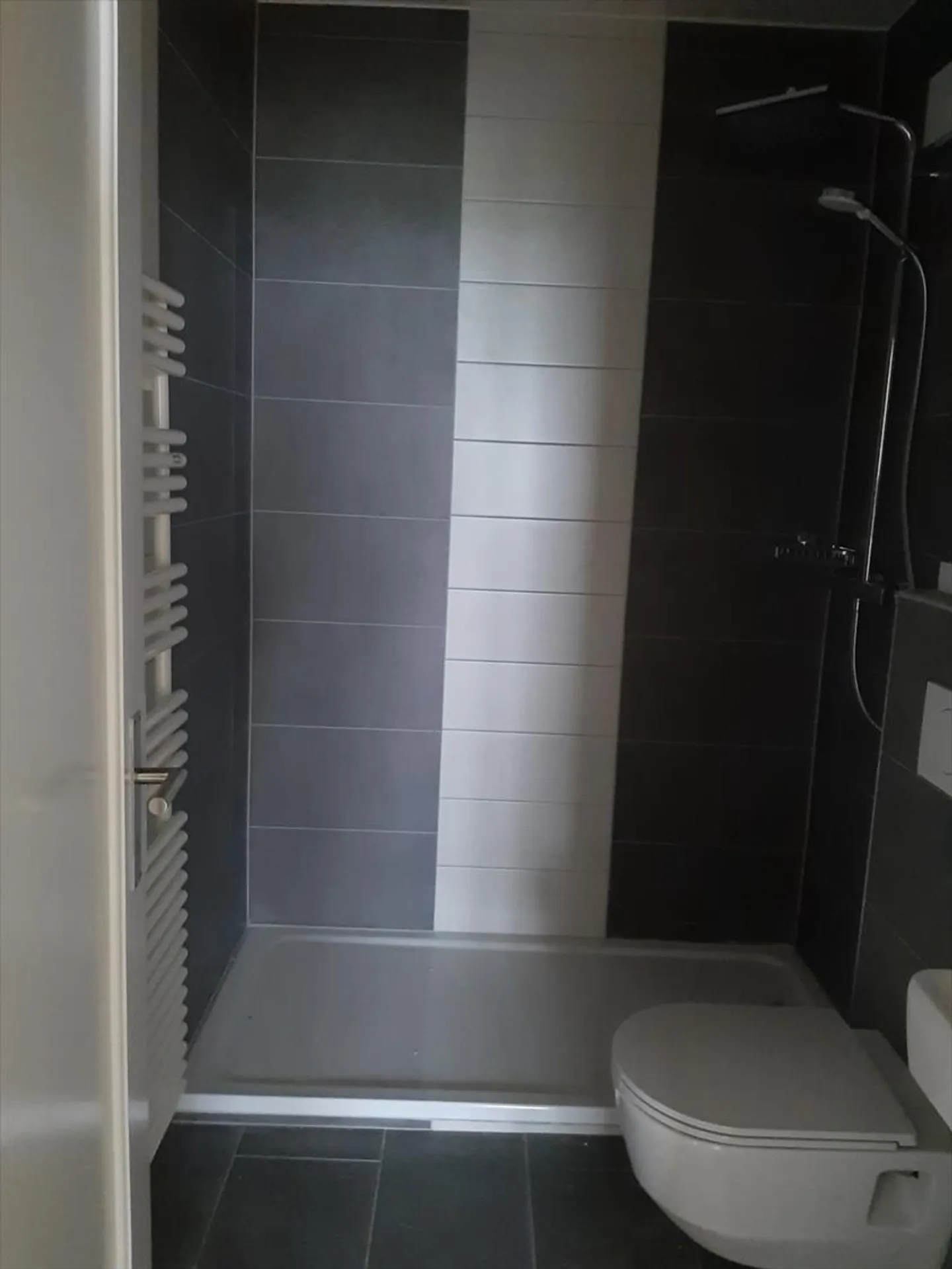 Apartment for rent - Photo 5 of 9