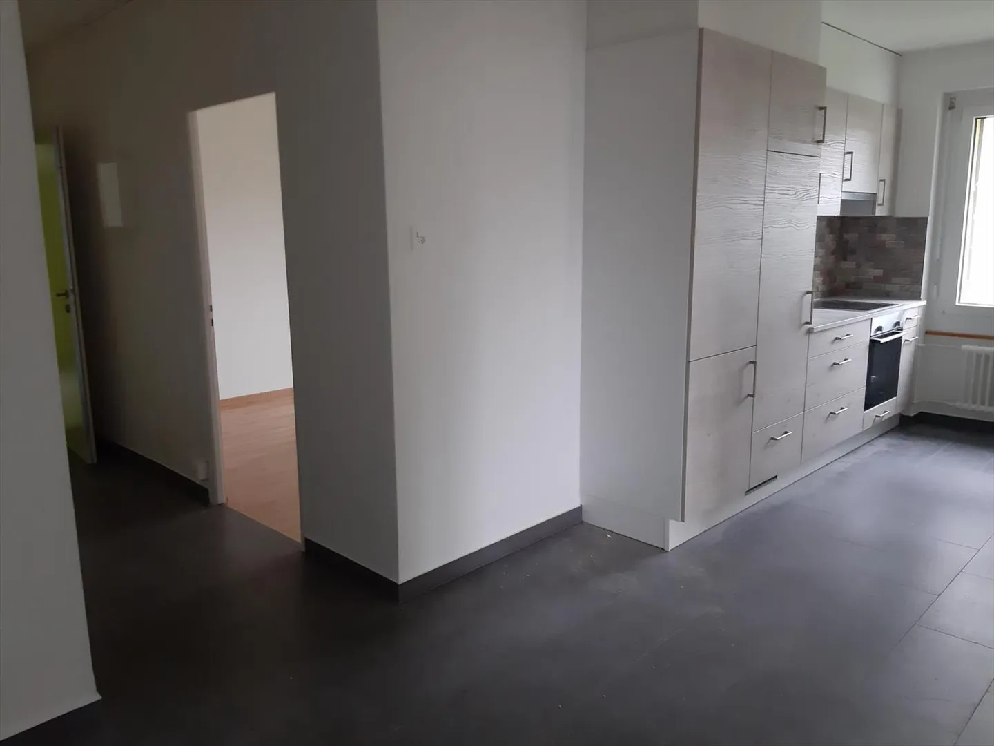 Apartment for rent - Photo 7 of 9