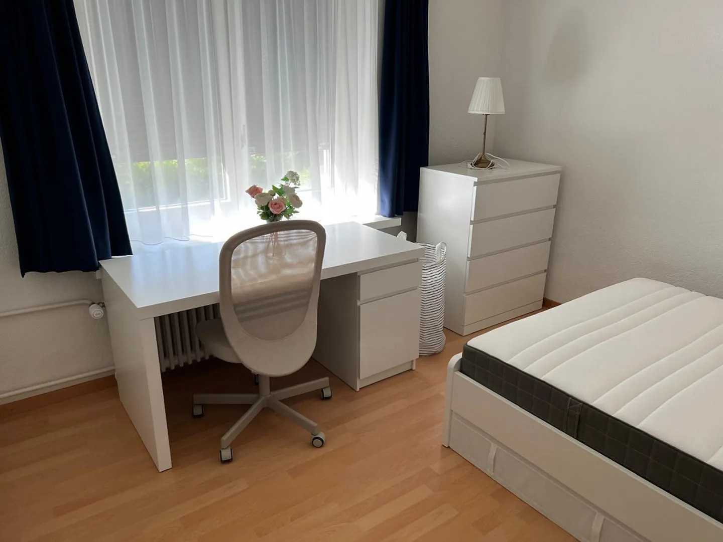 Bella appartamento 1.0 stanza parzialmente arredato vicino all'università - Foto 2 di 7