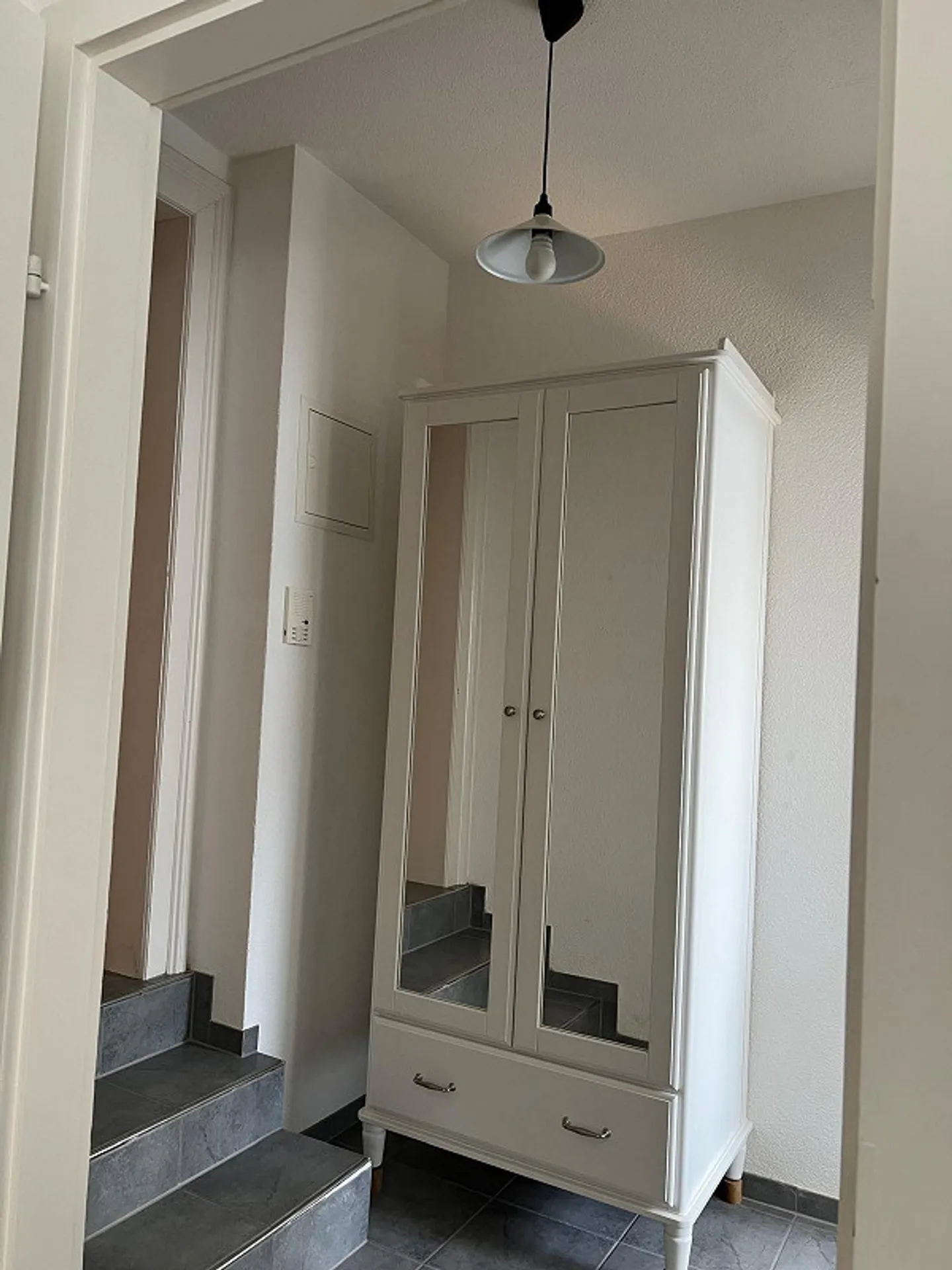 Bella appartamento 1.0 stanza parzialmente arredato vicino all'università - Foto 6 di 7