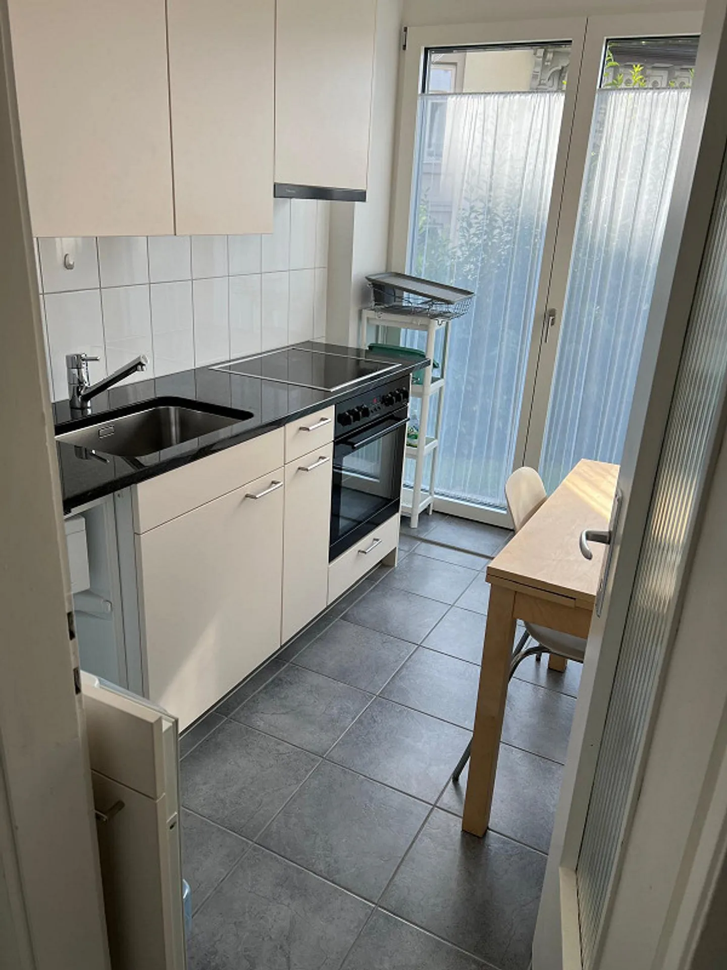 Bella appartamento 1.0 stanza parzialmente arredato vicino all'università - Foto 3 di 7