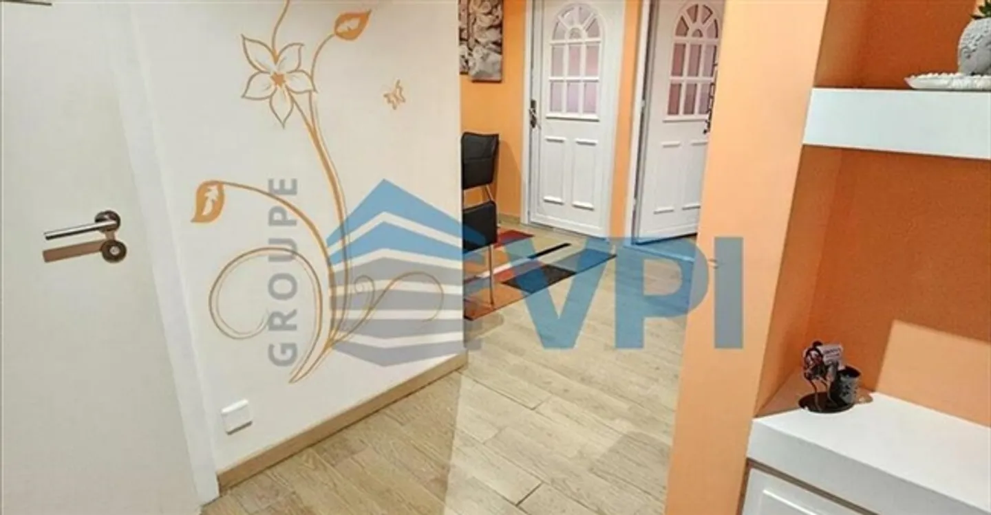 Ufficio 4 stanze - Foto 5 di 8