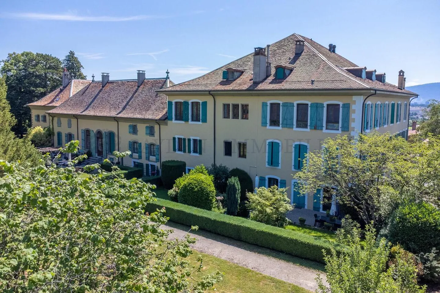 Esclusività! 7 camere in una casa bifamiliare in una residenza affascinante - Foto 4 di 15