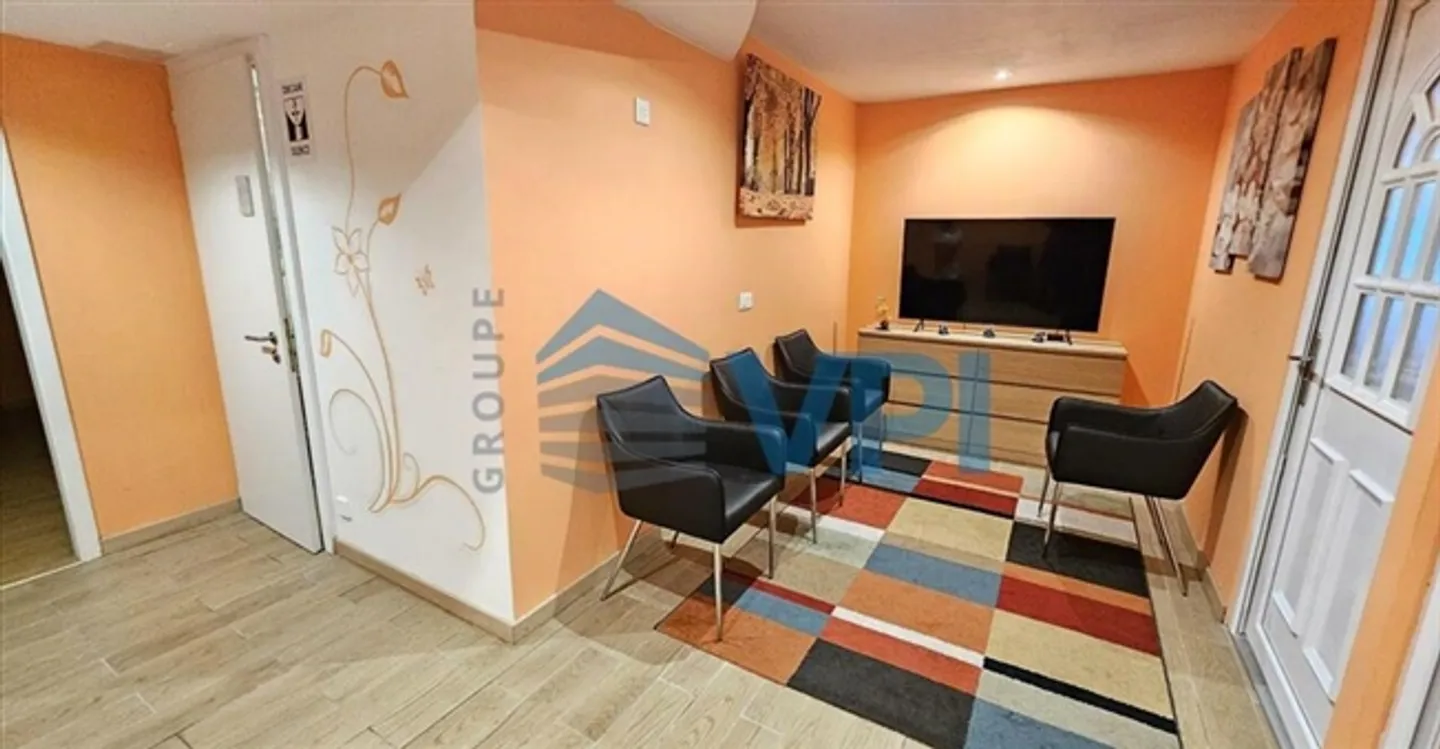 Ufficio 4 stanze - Foto 4 di 8