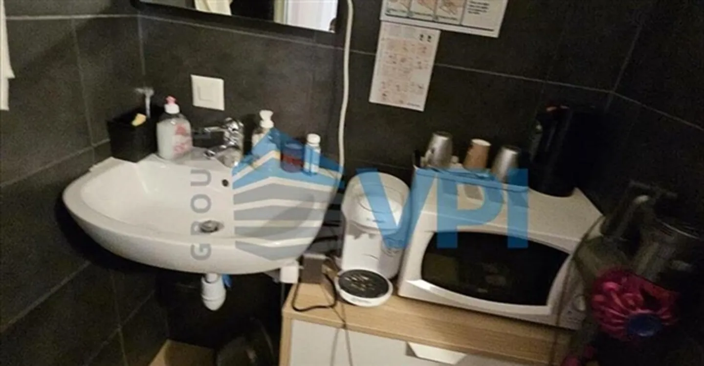 Ufficio 4 stanze - Foto 6 di 8