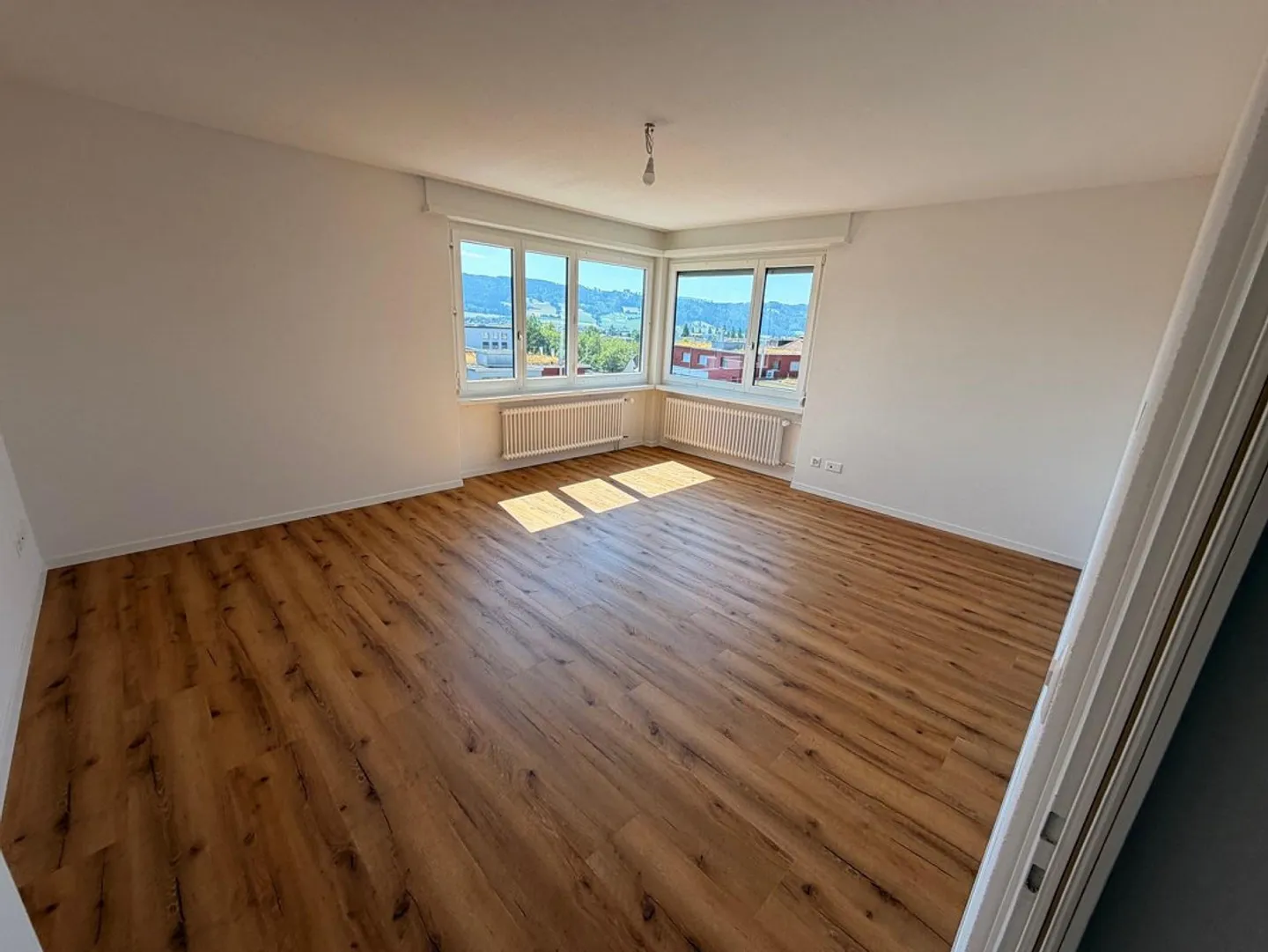 Completely renovated family apartment - Photo 4 of 10
