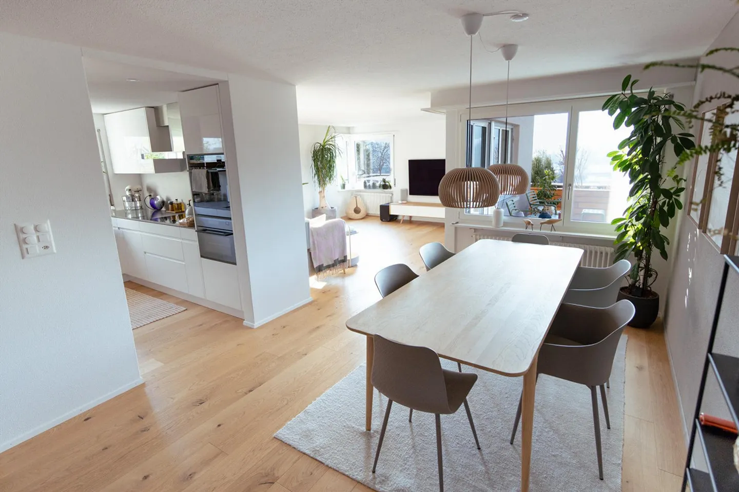 4.5 Zimmer Terrassenhaus mit 85qm Terrasse und Garten - Foto 3 von 22