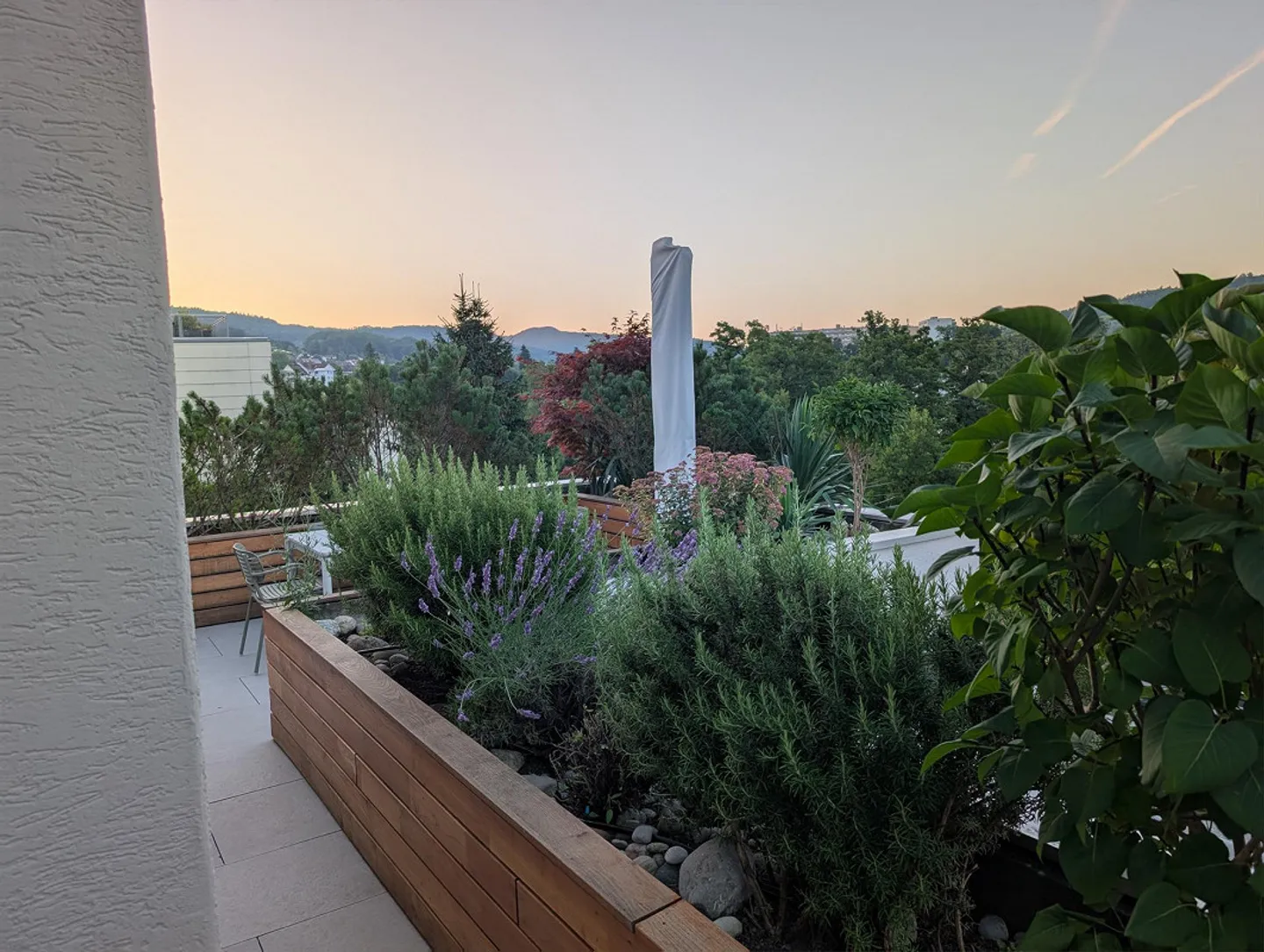 4.5 Zimmer Terrassenhaus mit 85qm Terrasse und Garten - Foto 16 von 22