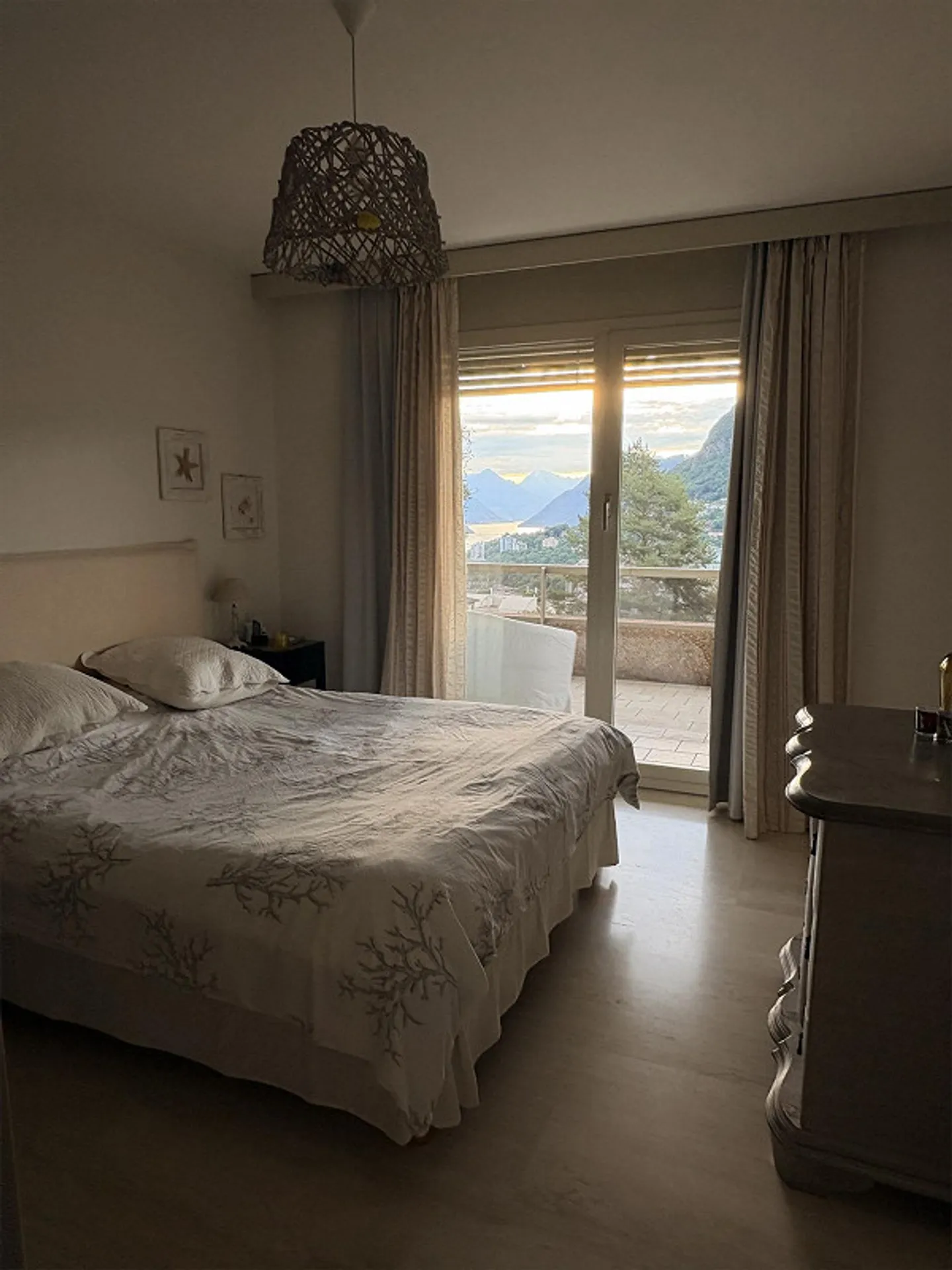 Geräumige Wohnung mit atemberaubender Aussicht - Foto 5 von 12