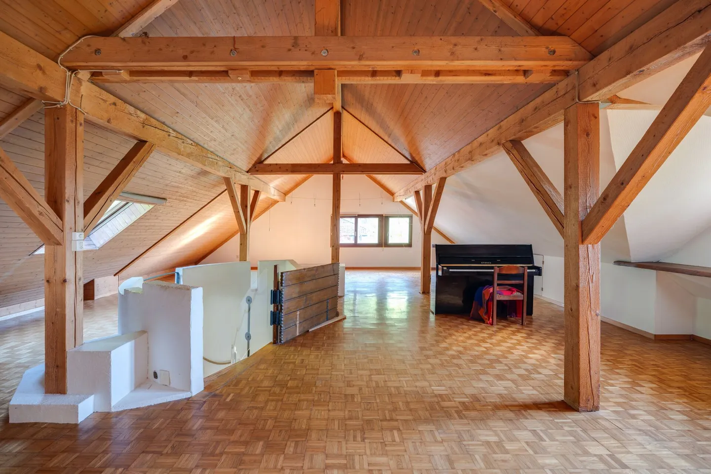 Villa di 6 stanze con appartamento e vista panoramica - Foto 10 di 17