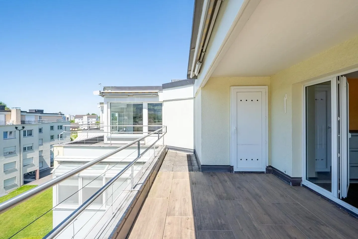 Sun-drenched 5-room penthouse apartment in Horn on Lake Constance - Photo 9 of 11