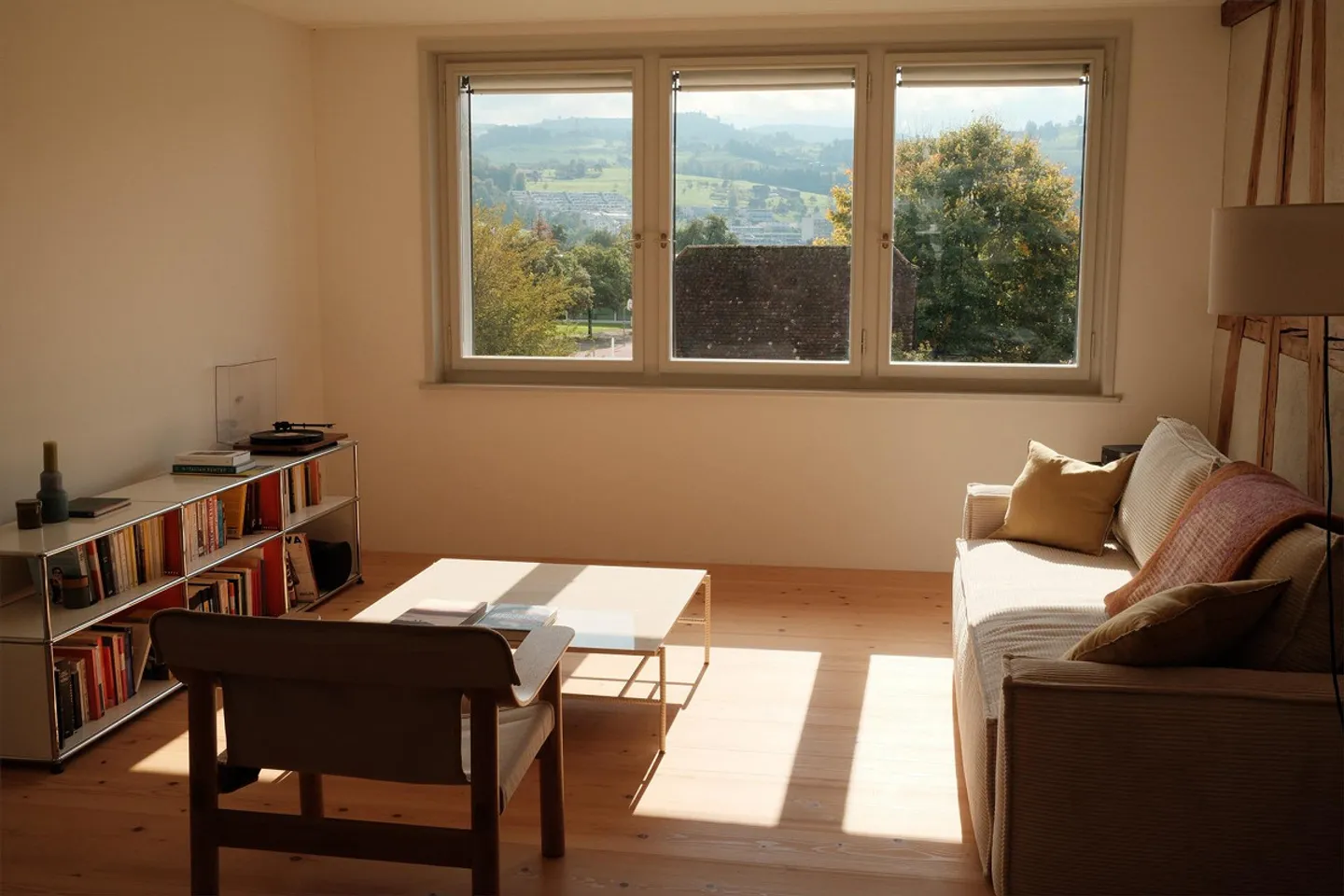 Appartamento luminoso e recentemente ristrutturato di 3,5 locali - Foto 2 di 8