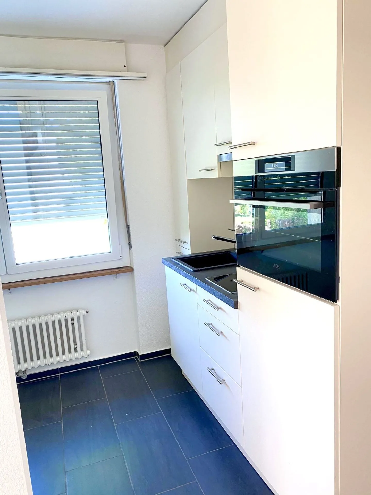 New Modern 1.5 Room Apartment in Lyss - Photo 4 of 9