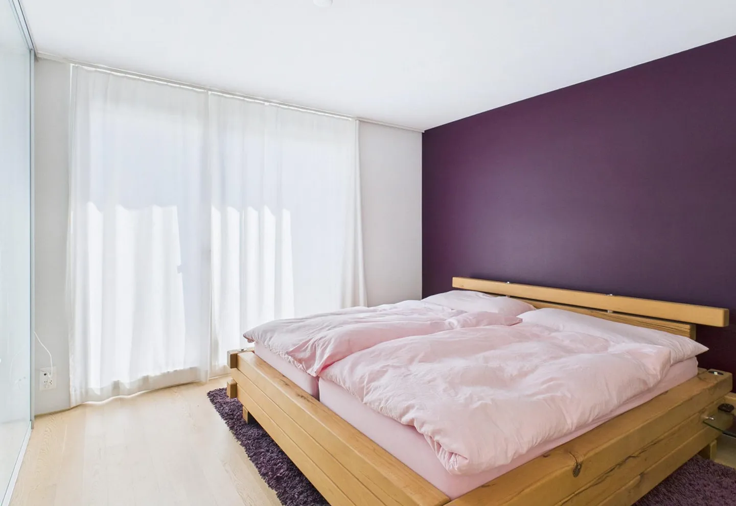 Spacious Penthouse Apartment with Plenty of Light - Photo 8 of 13