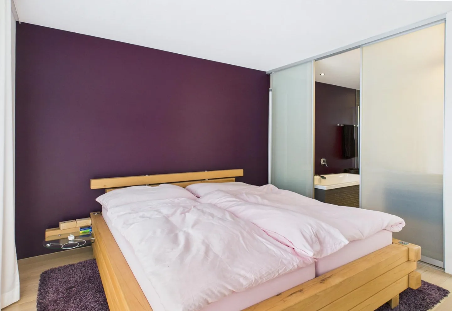 Spacious Penthouse Apartment with Plenty of Light - Photo 9 of 13