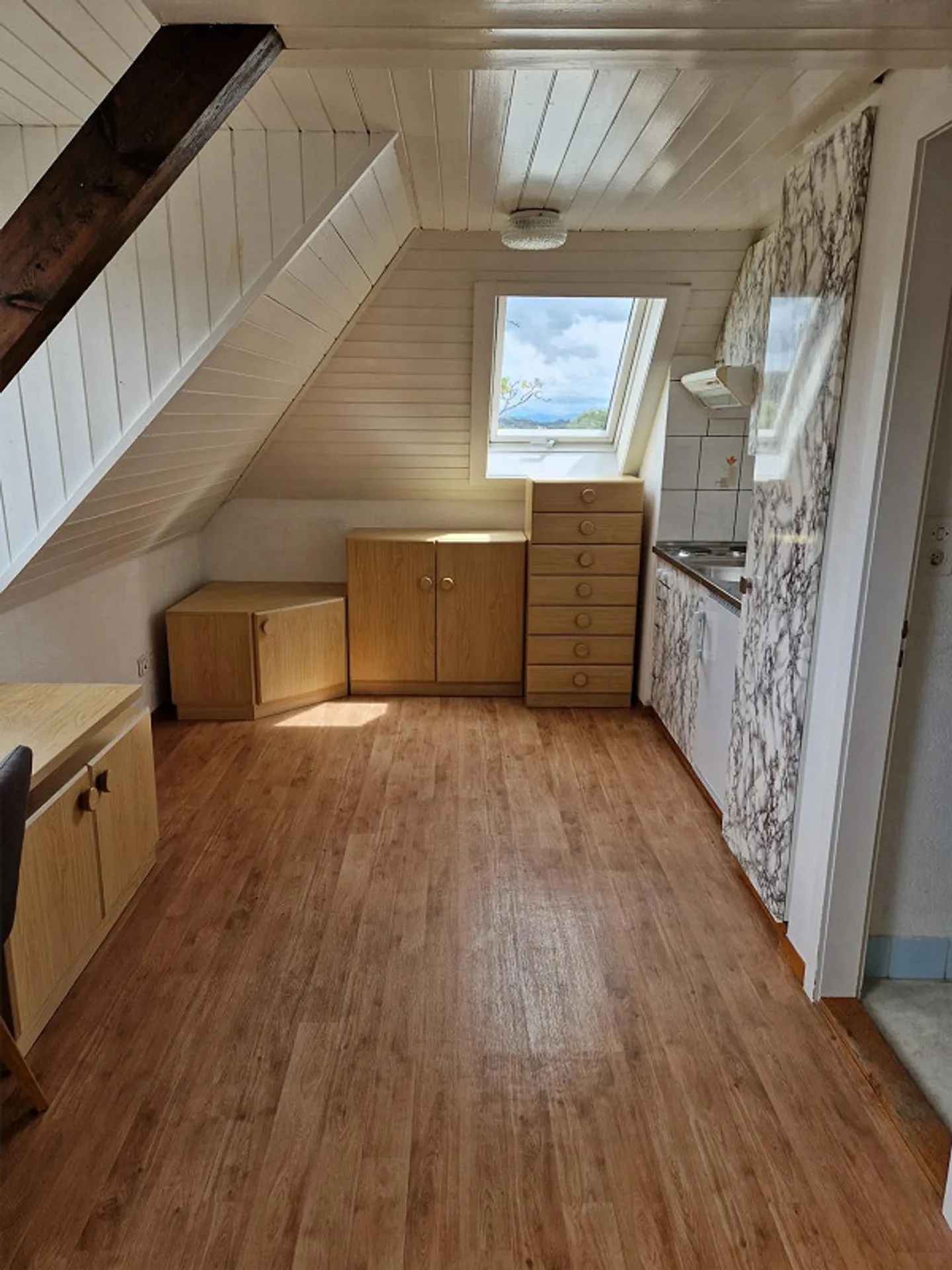 Appartamento singolo arredato a Neuhausen - Foto 2 di 7