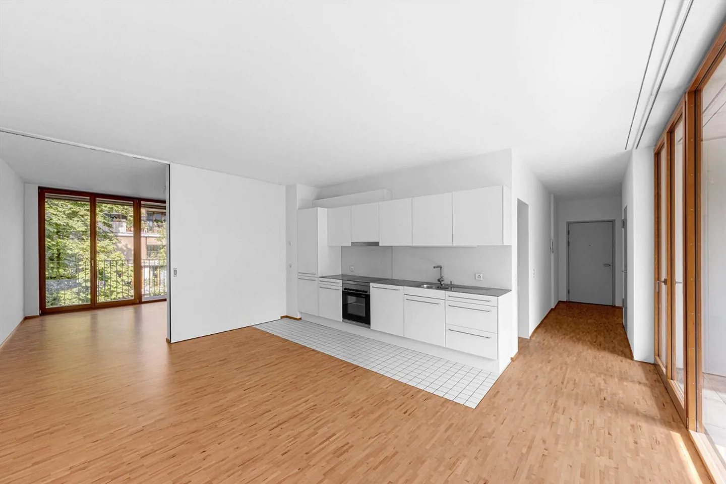 2.5 Room Apartment in Basel - Photo 3 of 6
