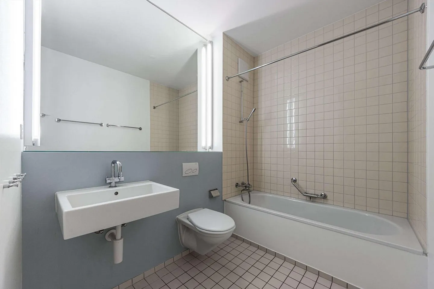 2.5 Room Apartment in Basel - Photo 4 of 6