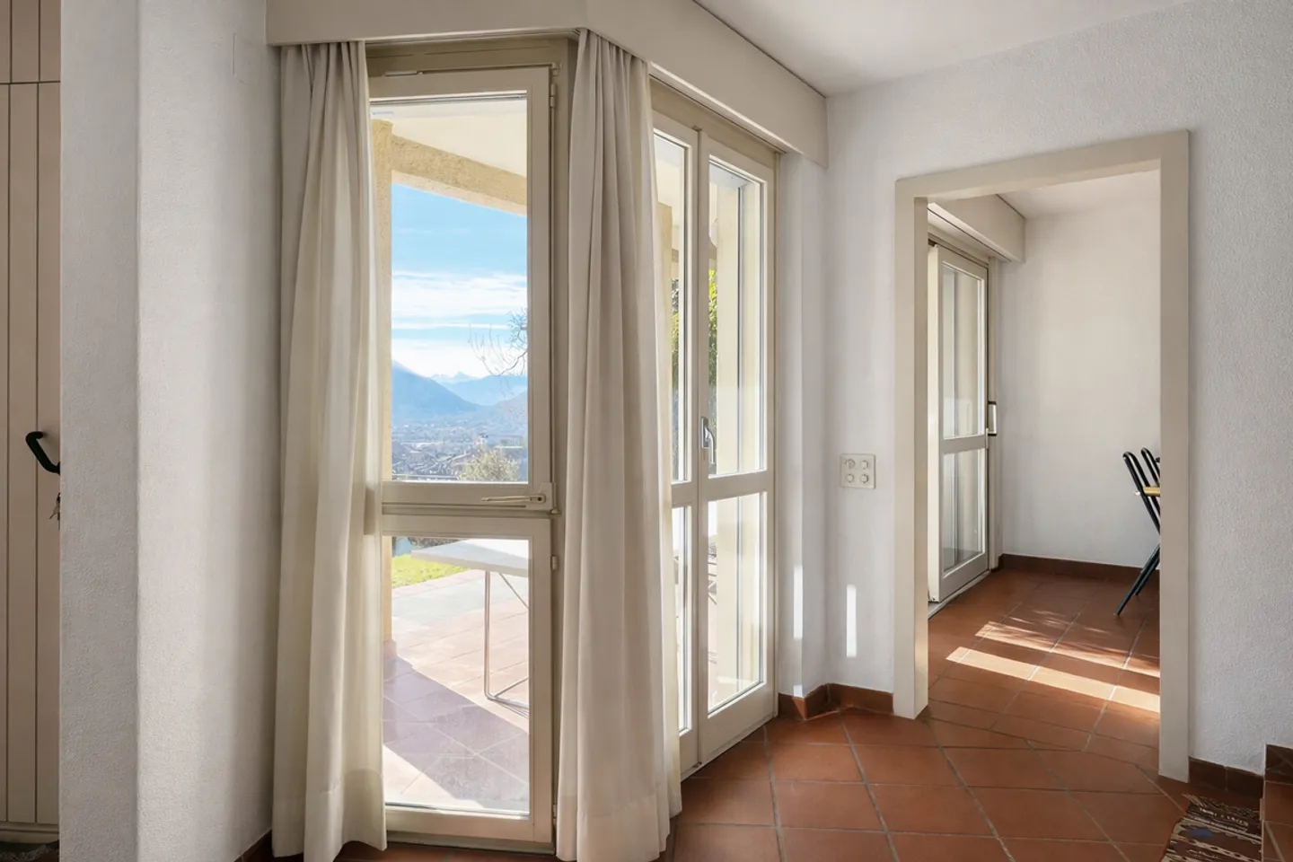 BELLINZONA - VENDU : PROPRIÉTÉ ENSOLEILLÉE AVEC VUE LIBRE - Photo 2 sur 12