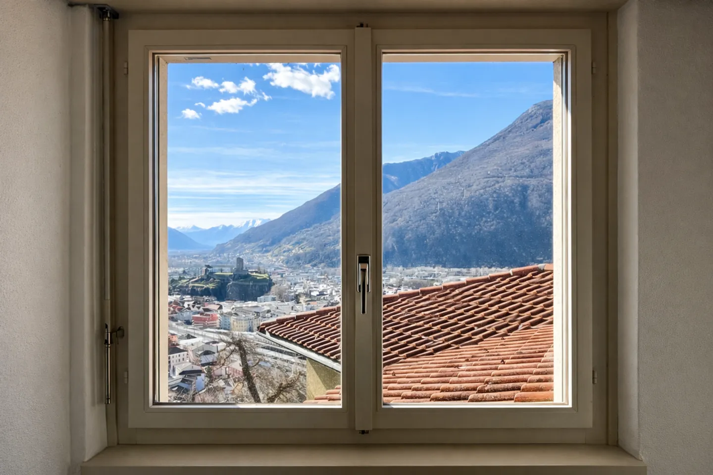 BELLINZONA - VENDU : PROPRIÉTÉ ENSOLEILLÉE AVEC VUE LIBRE - Photo 7 sur 12