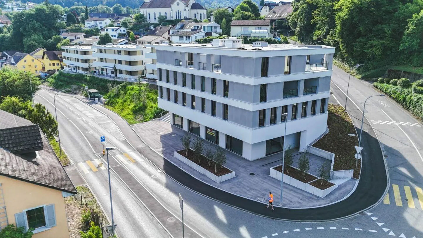 PREMIÈRE LOCATION - Espace de bureau ou de pratique orienté vers l'avenir de 163 m2 dans un projet de nouvelle construction de haute qualité - Photo 1 sur 7