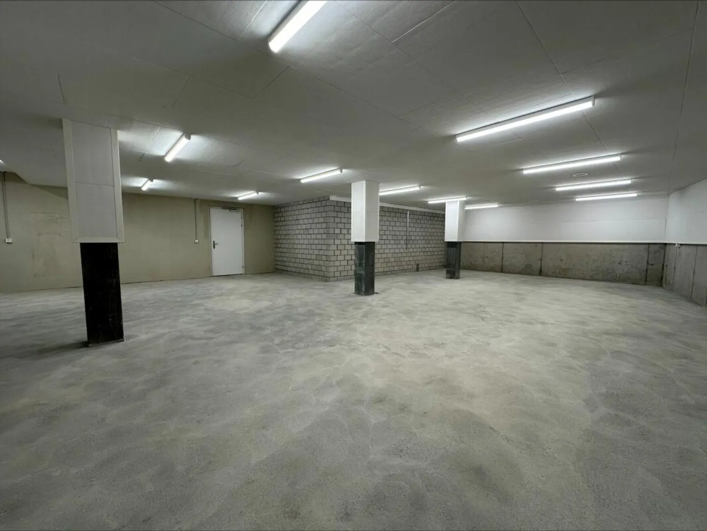 PREMIÈRE LOCATION - Espace de bureau ou de pratique orienté vers l'avenir de 163 m2 dans un projet de nouvelle construction de haute qualité - Photo 7 sur 7