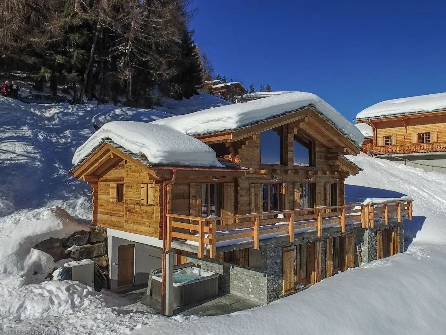 Chalet spazioso con cinque camere e vista panoramica - Foto 1 di 13