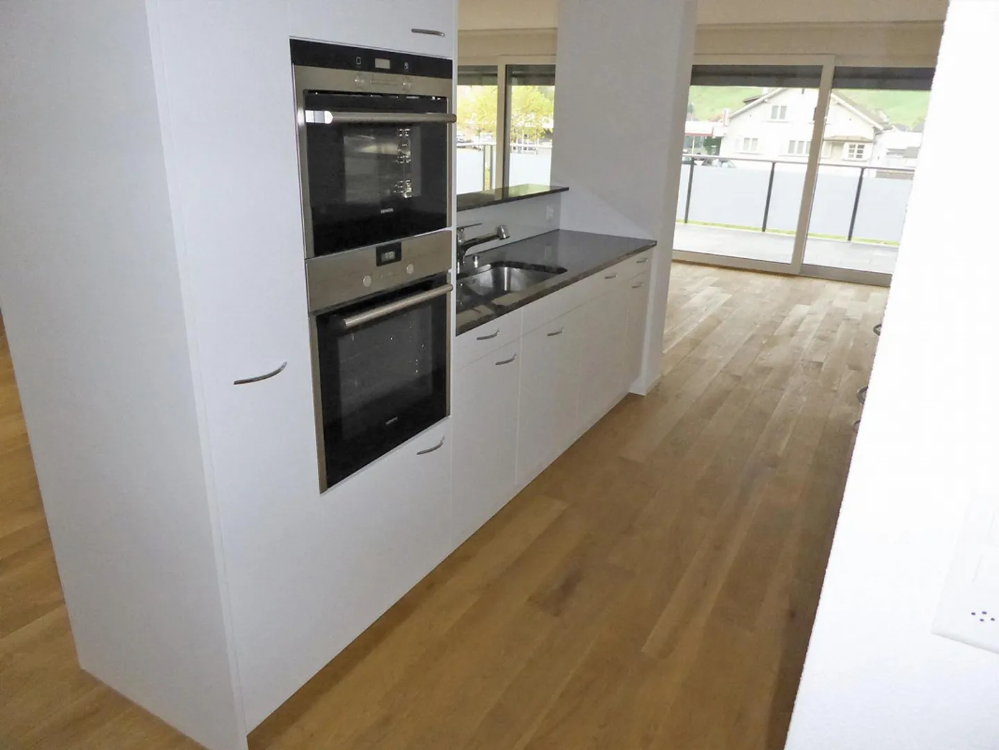 Central, modern, elegant mat, bright, quiet, top equipment, large balcony - Photo 11 of 30