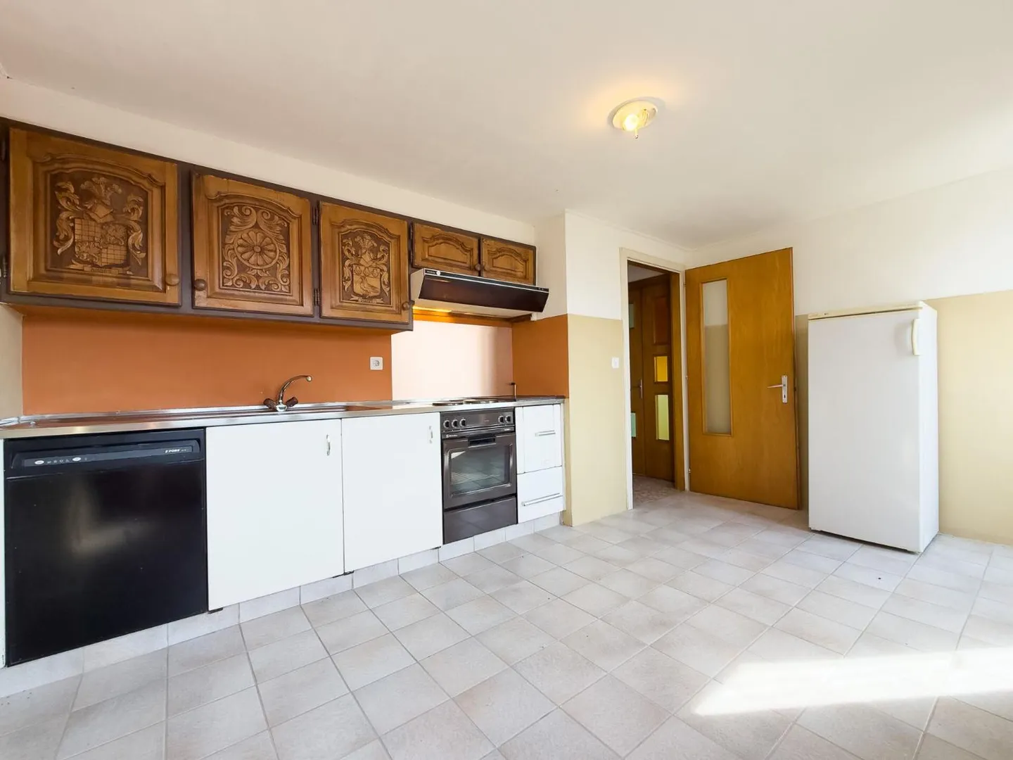 Charming apartment with panoramic view of the valley - Photo 2 of 7