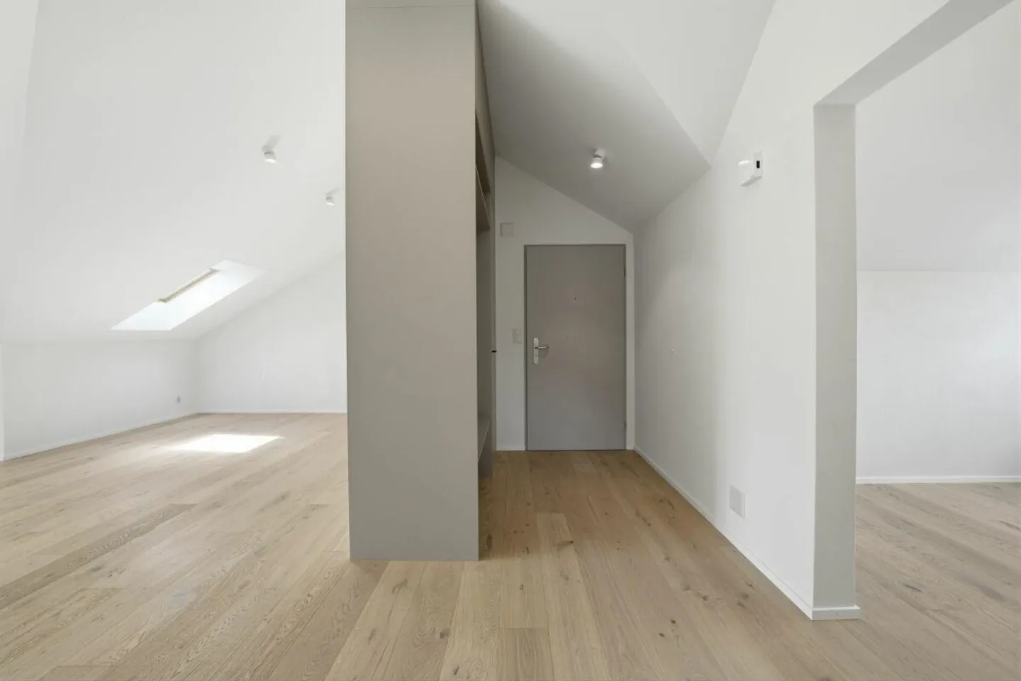 Charmante Penthouse mit Balkon - Foto 5 von 28