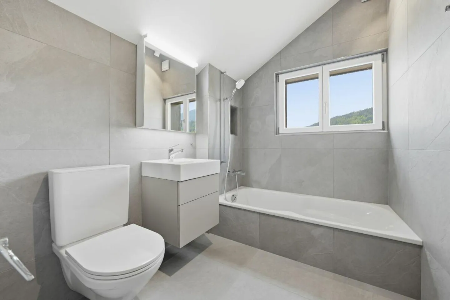 Charmante Penthouse mit Balkon - Foto 18 von 28