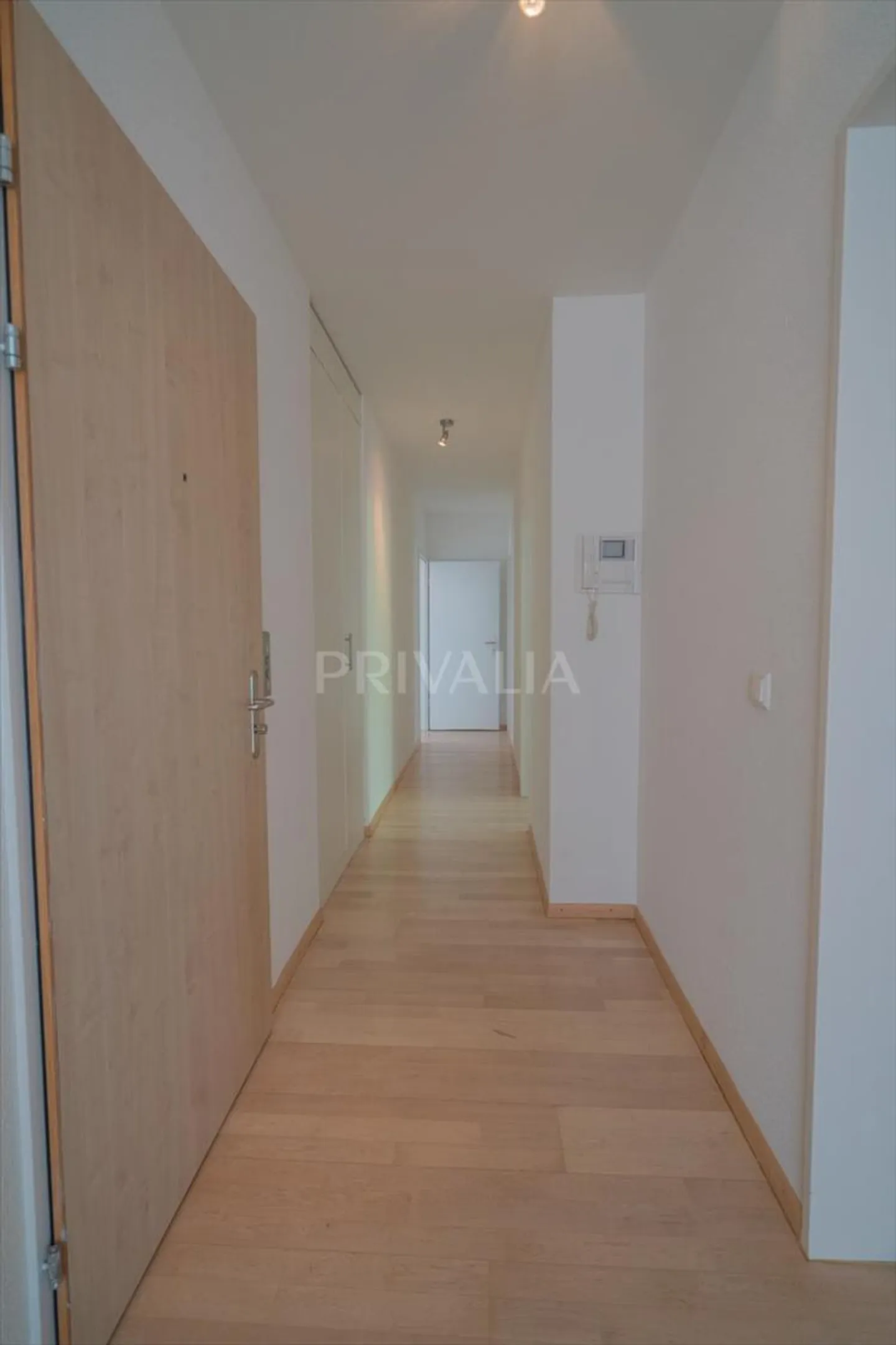 Beautiful attic of 121 m2 with terrace - Photo 10 of 13