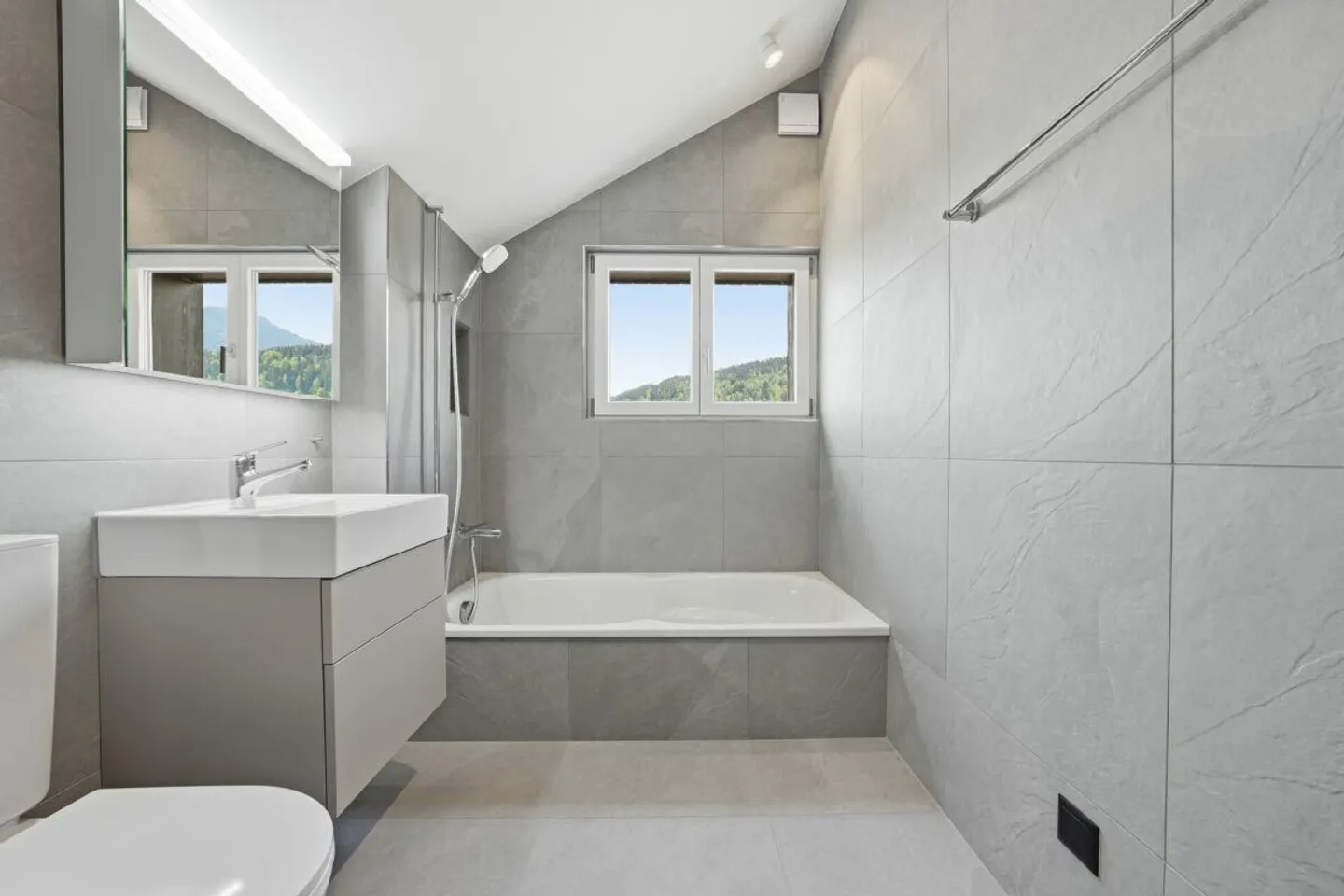 Charmante Penthouse mit Balkon - Foto 22 von 28