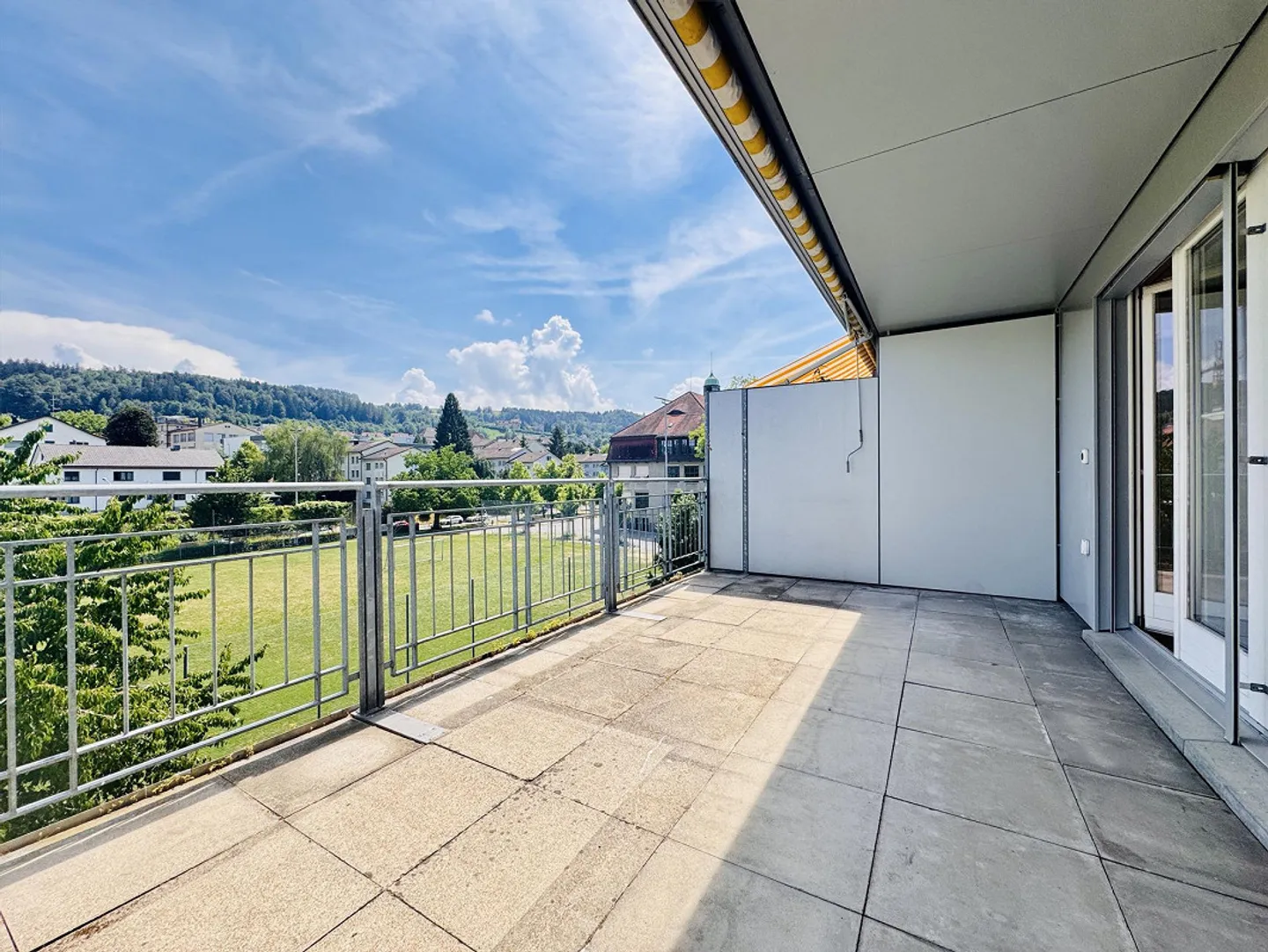 Maisonette di 5,5 stanze con posto auto - situata in posizione centrale, piacevole - Foto 1 di 15