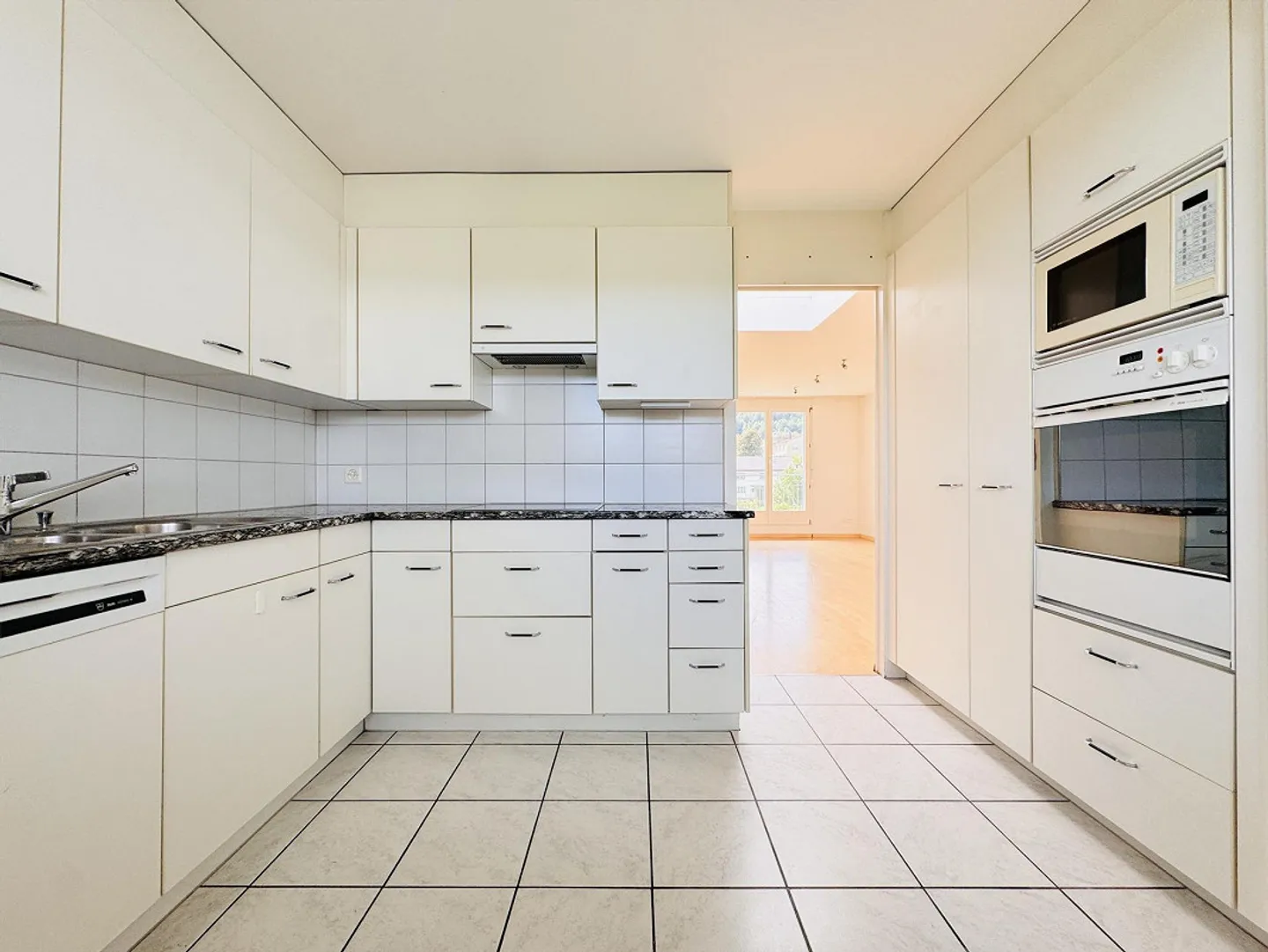 Maisonette di 5,5 stanze con posto auto - situata in posizione centrale, piacevole - Foto 6 di 15