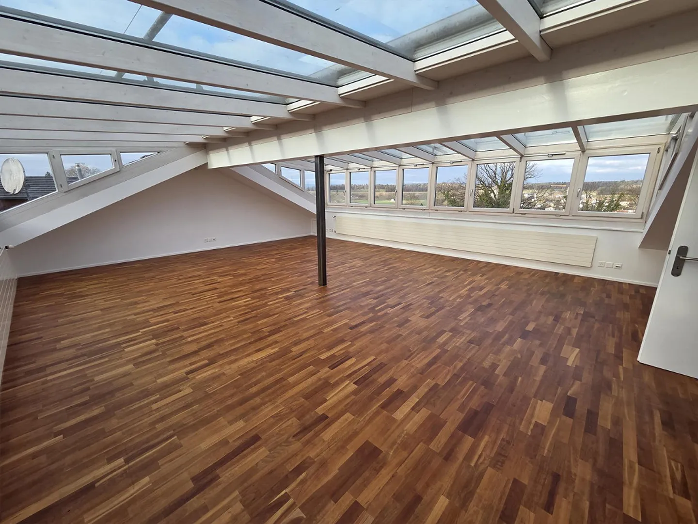 7.5 Zimmer Wohnung, 260 m2, zum grosszügig Wohnen und Arbeiten - Foto 11 von 30