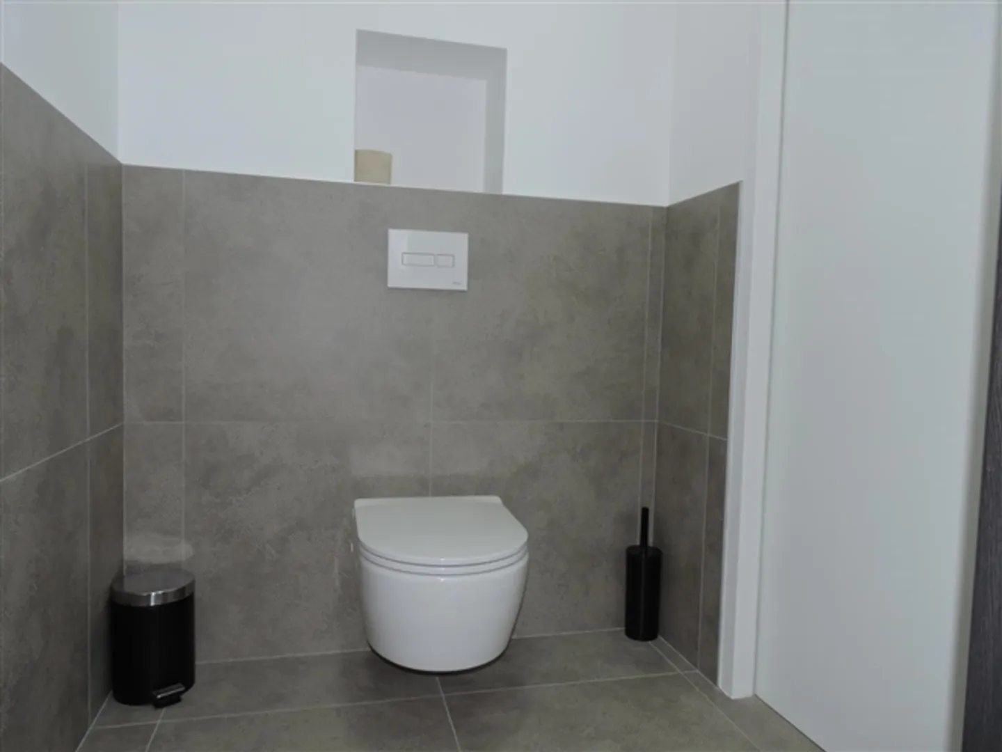 Magnificent commercial premises of 23 m² in Le Bouveret - Photo 4 of 4