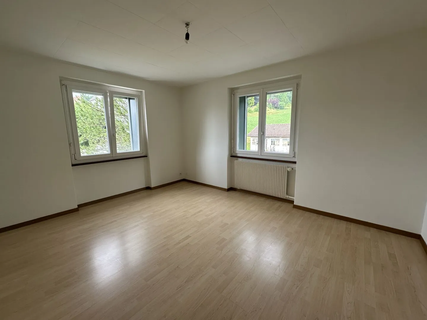 Bel appartement de 4.5 pièces avec balcon et vue sur le Doubs - Photo 7 sur 10