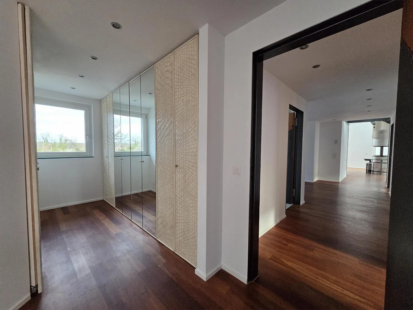 7.5 Zimmer Wohnung, 260 m2, zum grosszügig Wohnen und Arbeiten - Foto 18 von 30