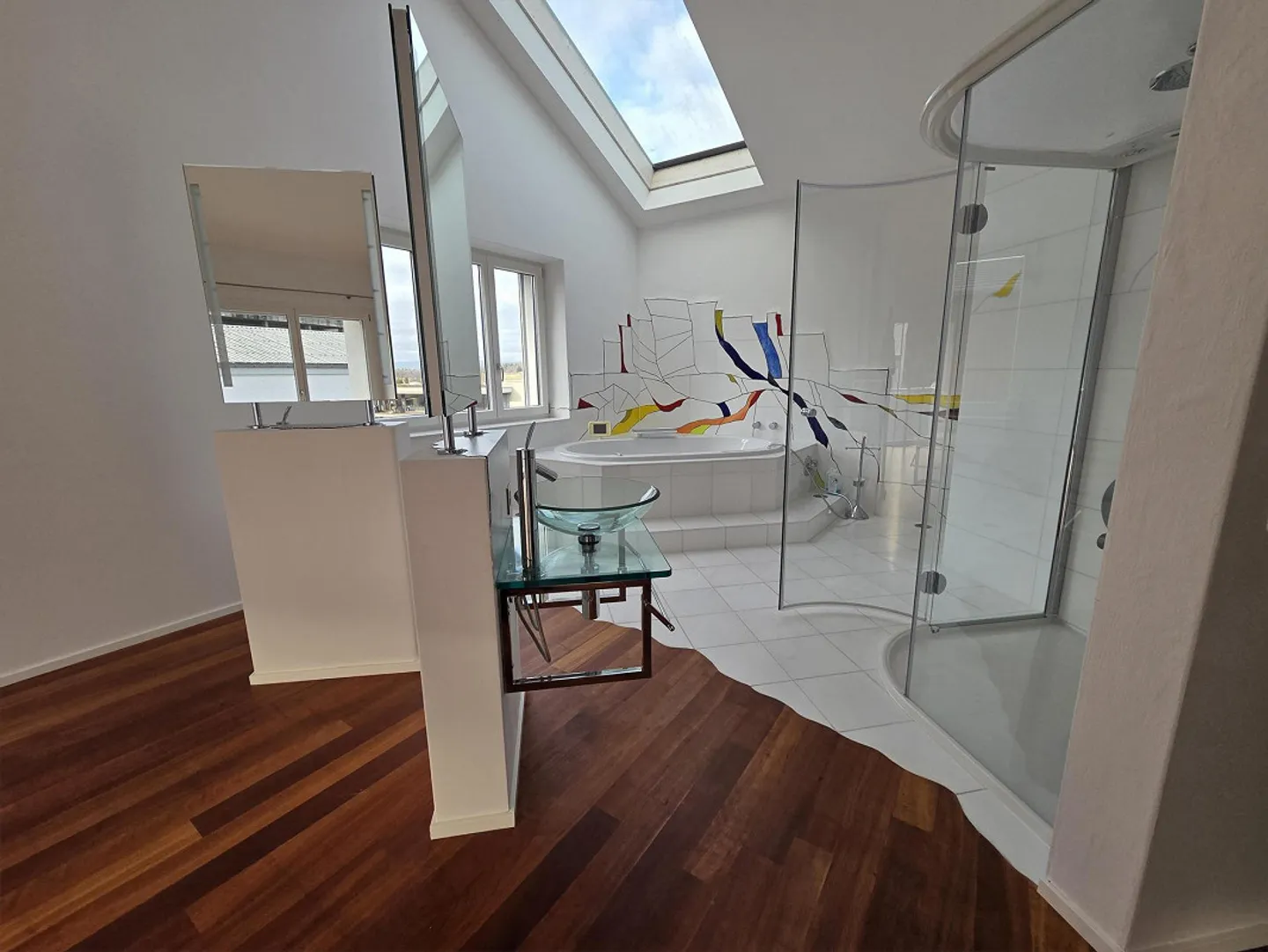 7.5 Zimmer Wohnung, 260 m2, zum grosszügig Wohnen und Arbeiten - Foto 19 von 30
