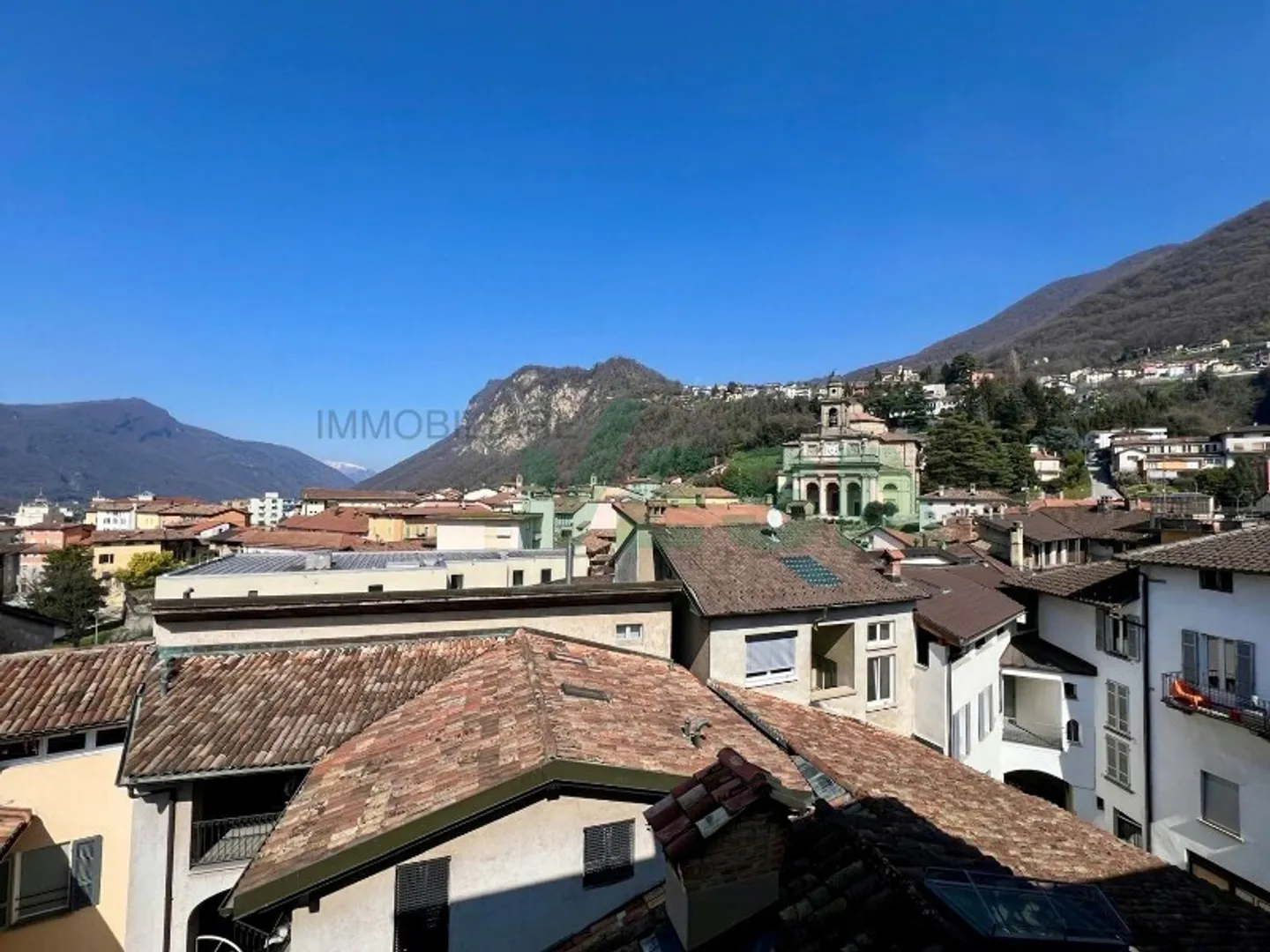 Casa singola in affitto - Foto 5 di 13